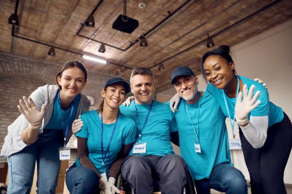 group of employees volunteering